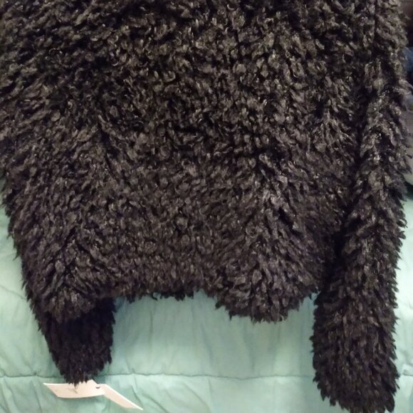 UGG Lorrena Faux Fur Jacket - Picture 8 of 9